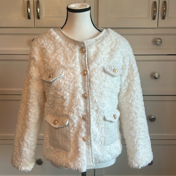 White Faux Pocket Jacket with Gold Buttons - Picture 1 of 10